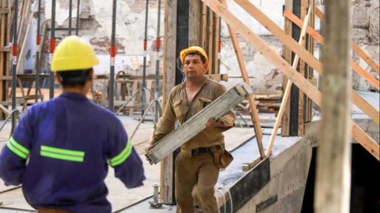 Cae la venta de materiales para la construcción por el freno a la obra pública